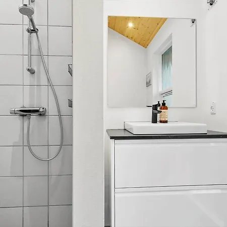 2305-stege-thujavej-2 * סטגה